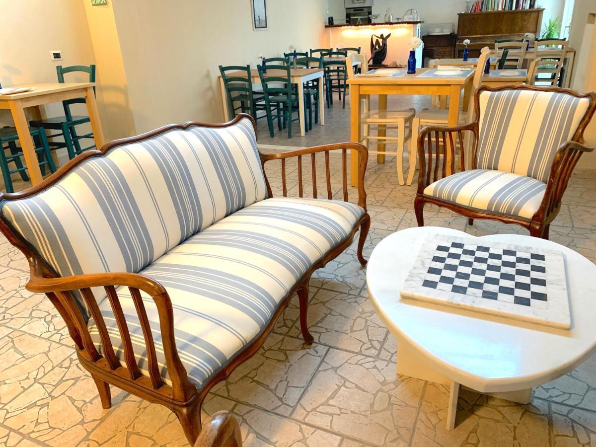 B&B Residenza Marina Marina Di Carrara Extérieur photo