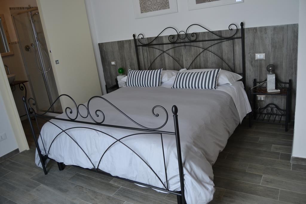 B&B Residenza Marina Marina Di Carrara Extérieur photo